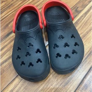 Mickey Mouse crocs